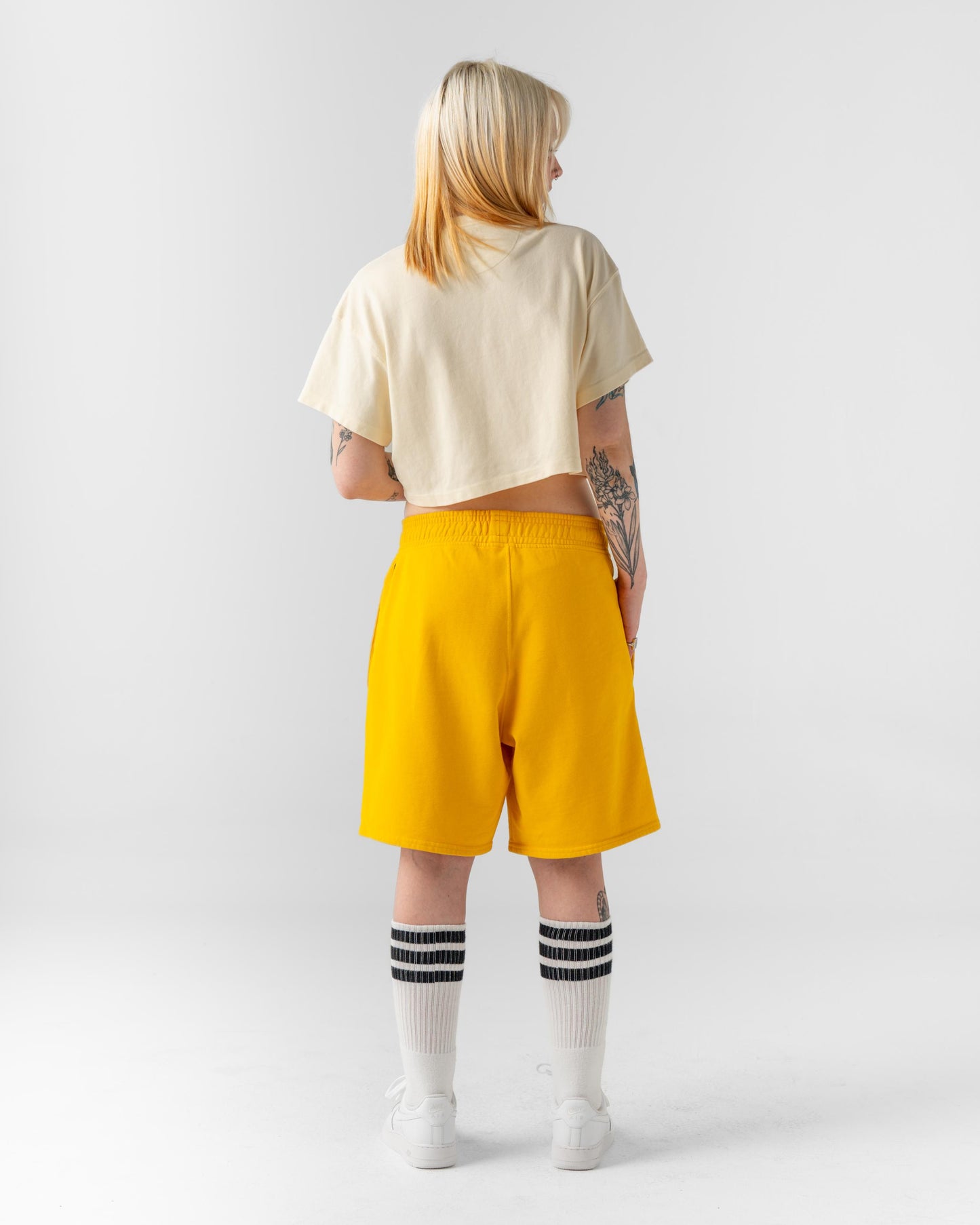 Caption: Blue: 5'8"   |   Size: w M / m S